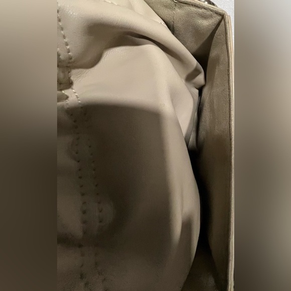 NWOT Steve Madden Kayla box bag with drawstring pouch. Bone color. - Picture 9 of 15